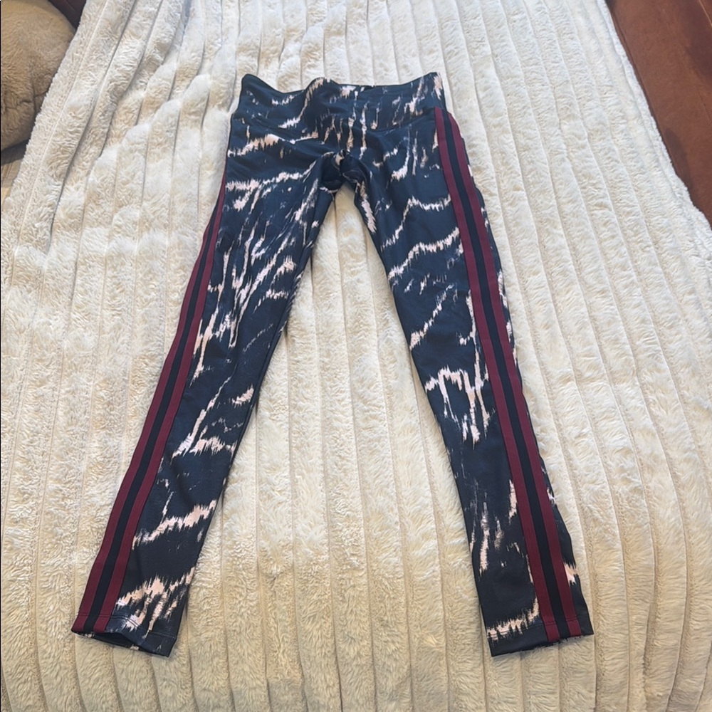 Jo + Jax Stylish Women's Legging with Red and Black Stripes